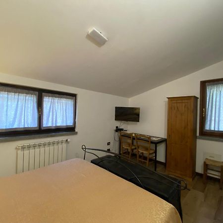 B&B Monteguzzo Cigognola Bagian luar foto