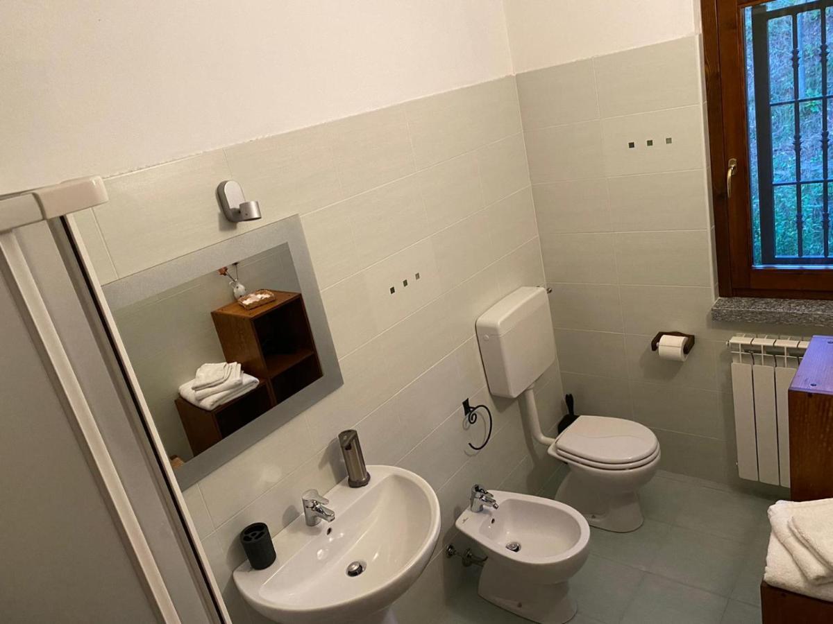 B&B Monteguzzo Cigognola Bagian luar foto