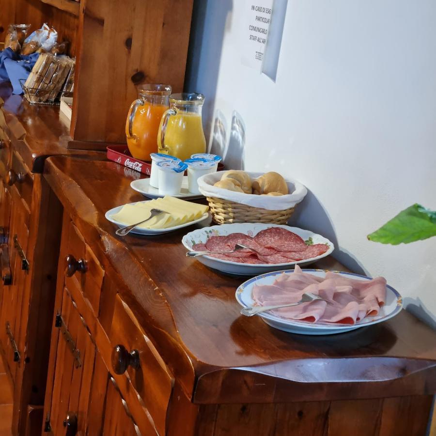B&B Monteguzzo Cigognola Bagian luar foto