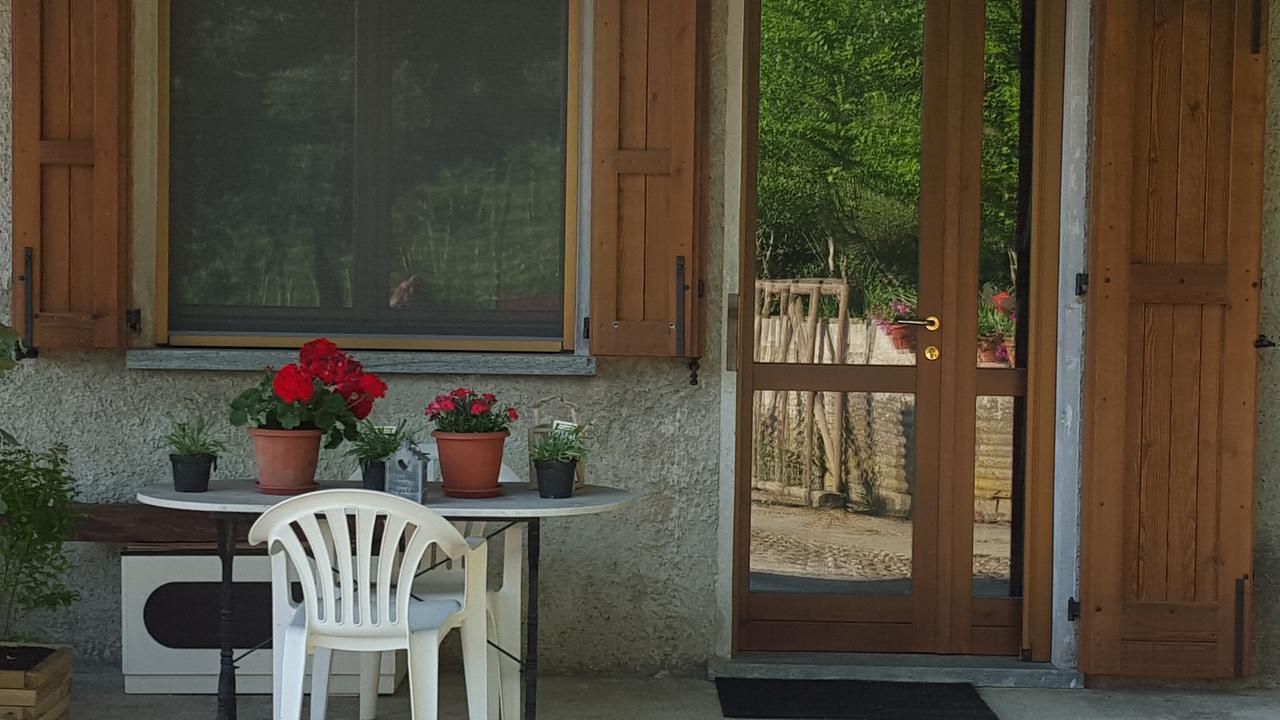 B&B Monteguzzo Cigognola Bagian luar foto